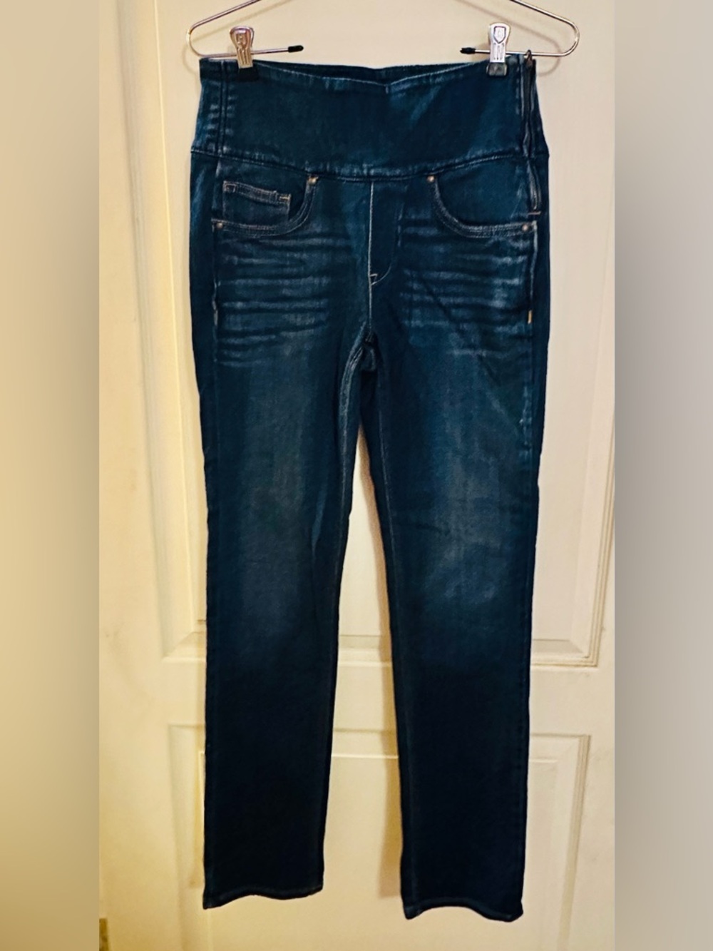 SPANX Women's Straight Leg Stretch Jeans